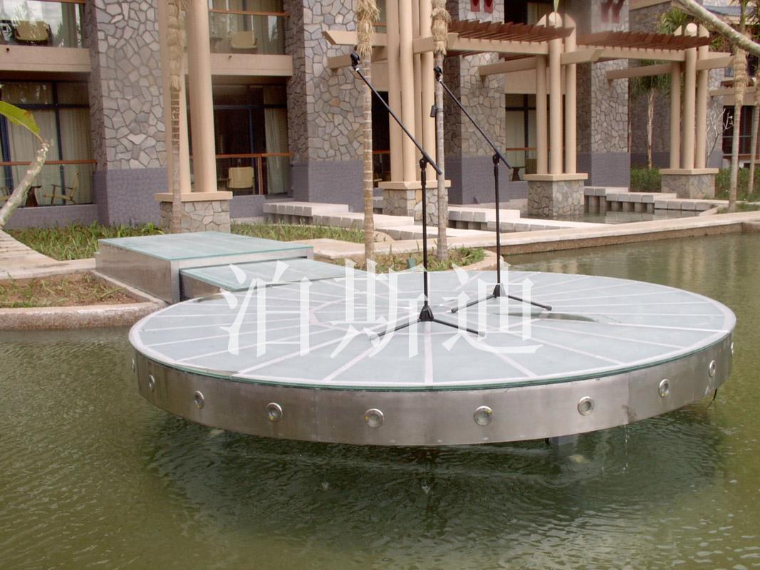 水中升降臺(tái)4